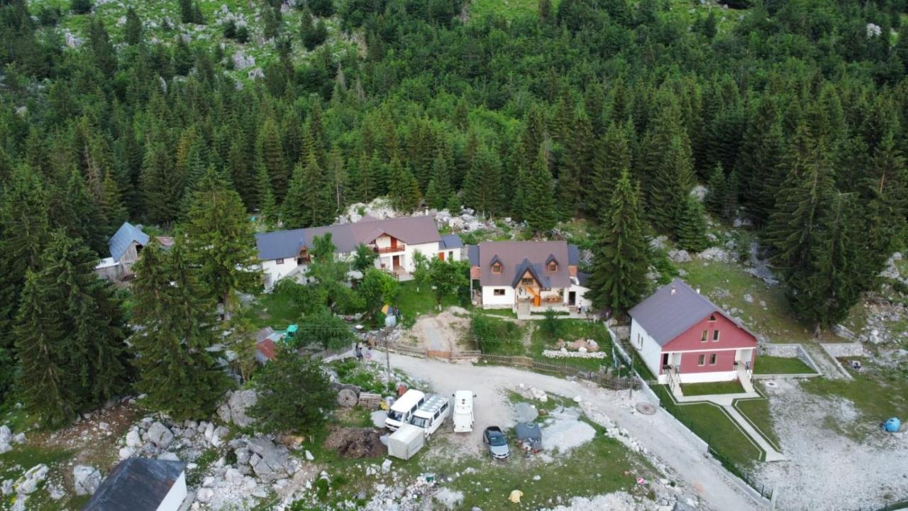 Bed and Breakfast Bujtina Arlindi Valbone Zewnętrze zdjęcie