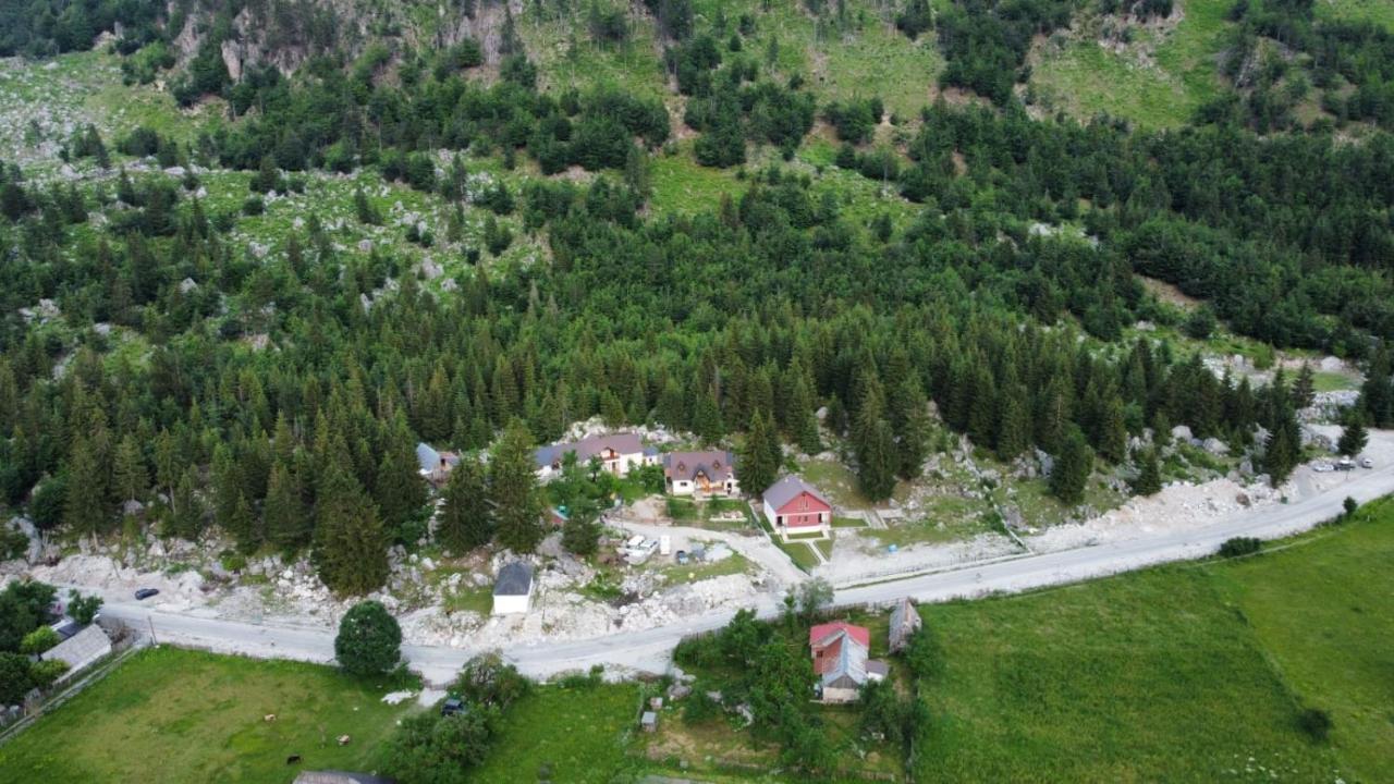 Bed and Breakfast Bujtina Arlindi Valbone Zewnętrze zdjęcie