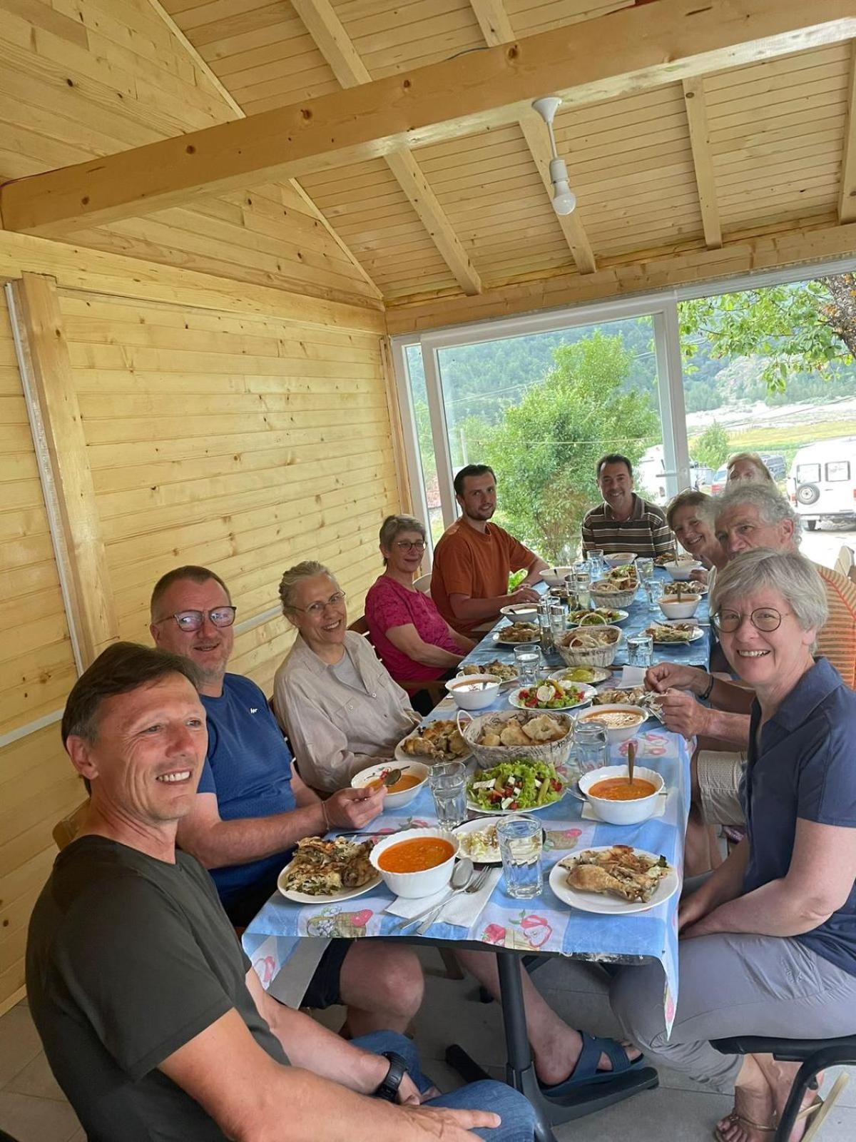 Bed and Breakfast Bujtina Arlindi Valbone Zewnętrze zdjęcie