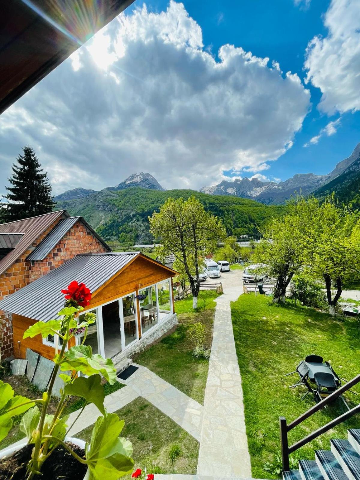 Bed and Breakfast Bujtina Arlindi Valbone Zewnętrze zdjęcie